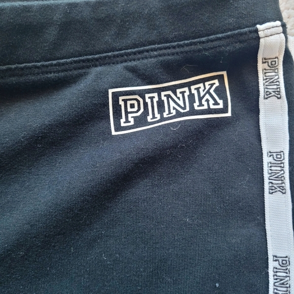 ⭐3/$15⭐ PINK Black Women's Leggings - Size M (fit small) - Picture 4 of 4